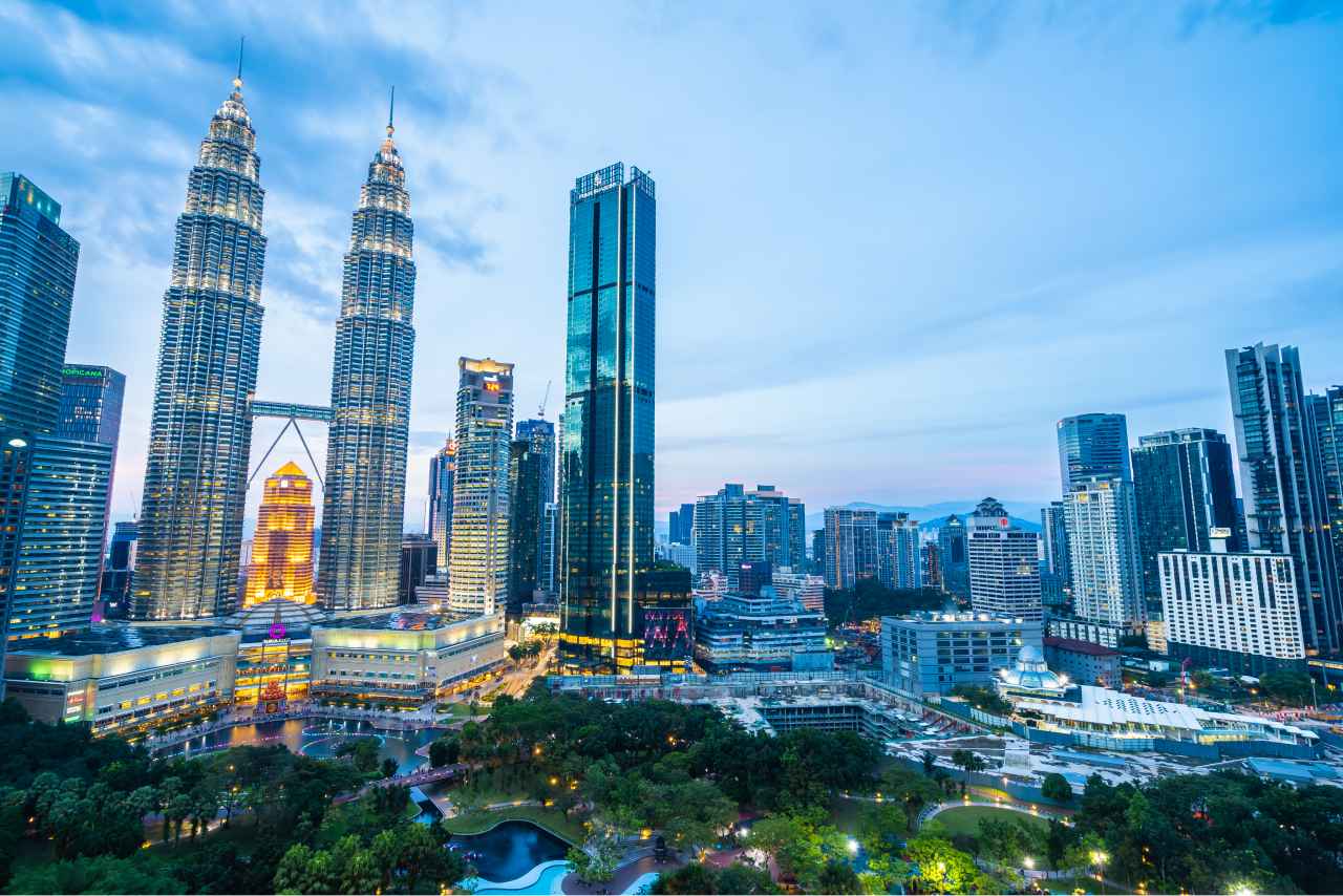 hotel-building-skyline